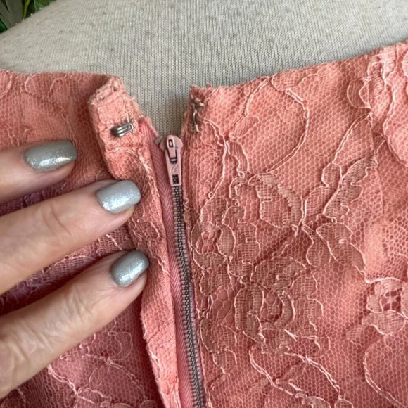 Vintage 60s Handmade Peach Lace Wiggle Cocktail Dress - Picture 2 of 5